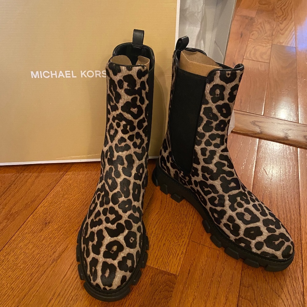 Leopard boots Michael Kors